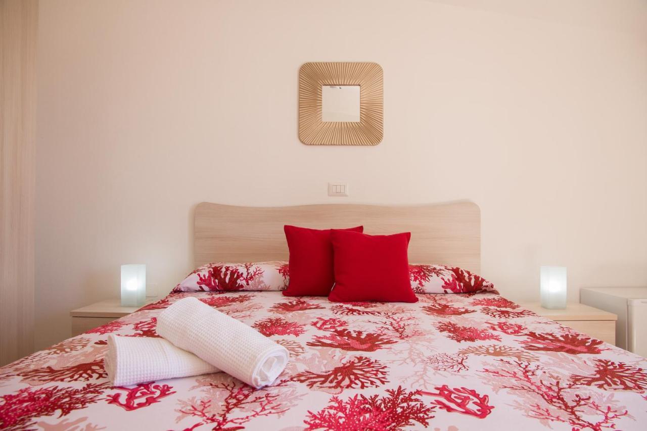 Bluriva Hotel Ciro Marina Ngoại thất bức ảnh